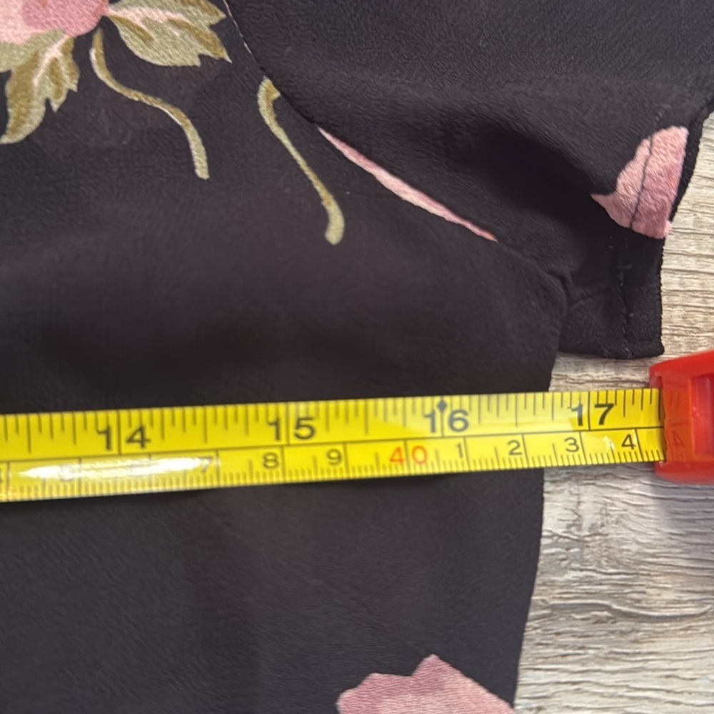 Reformation Black Dress with Pink Floral Design size 8 - Picture 8 of 9